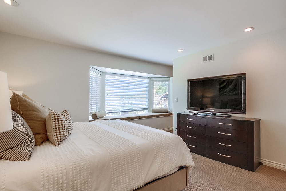 Virtual tour photo 41 of 108 for 3520 Vista De La Orilla