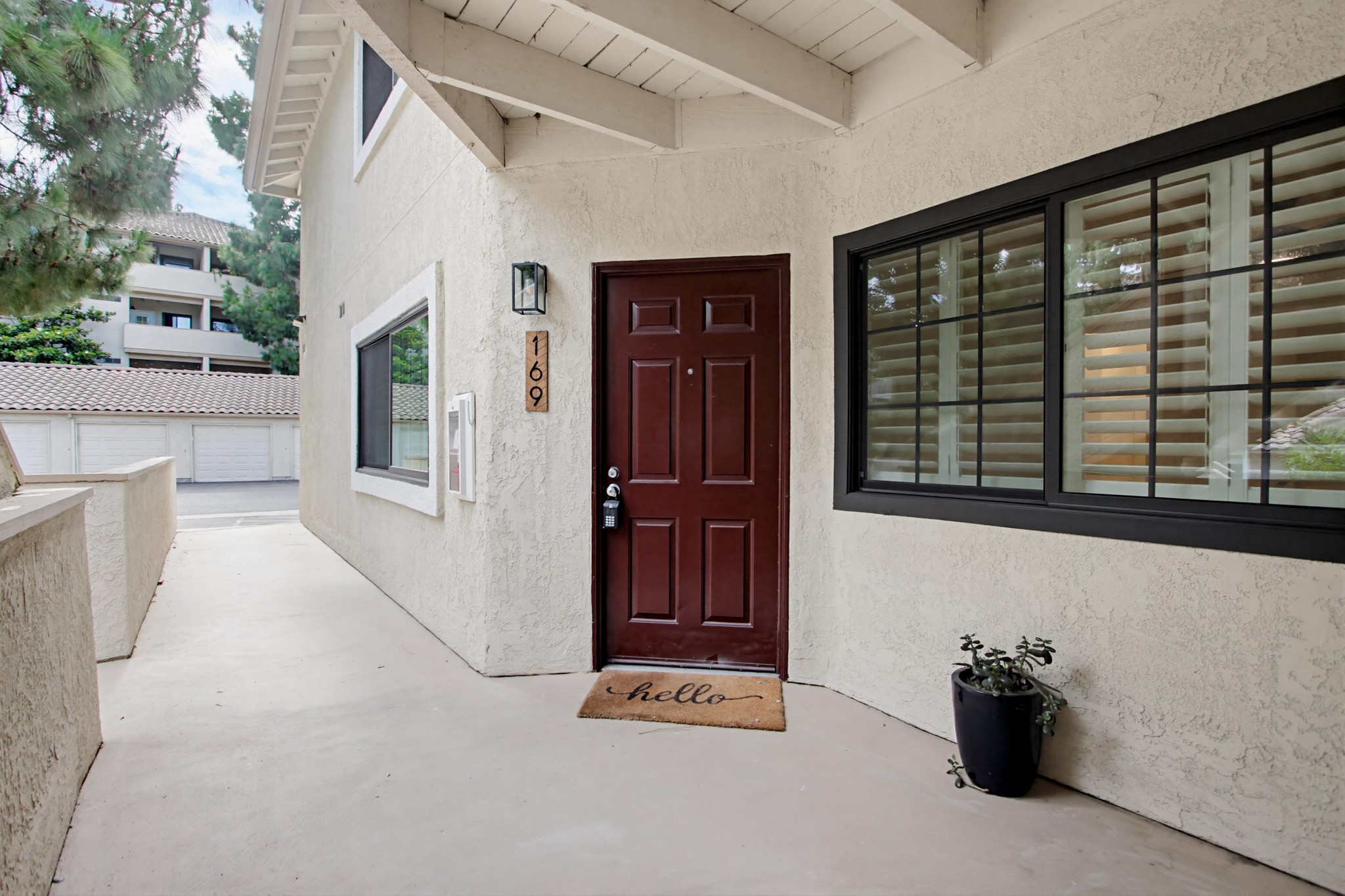 Virtual tour photo 3 of 36 for 3521 Paseo De Elenita Unit 169