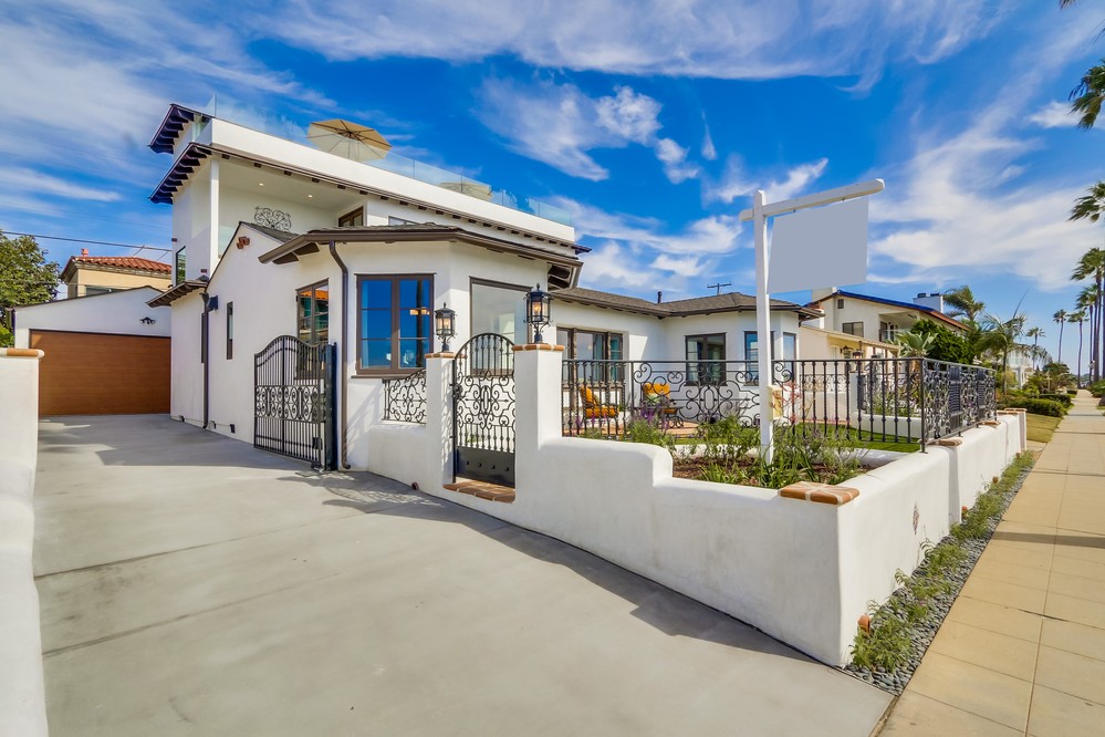 Virtual tour photo 5 of 114 for 3521 Riviera Dr