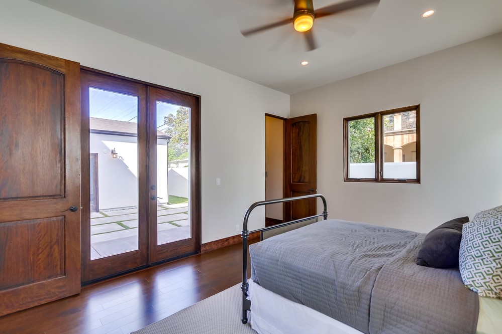 Virtual tour photo 45 of 114 for 3521 Riviera Dr