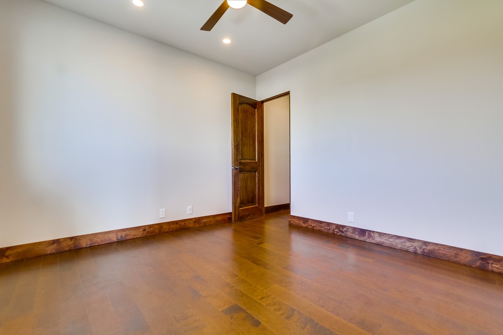 Virtual tour photo 73 of 114 for 3521 Riviera Dr