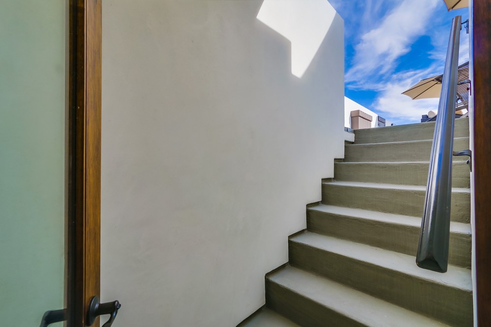Virtual tour photo 78 of 114 for 3521 Riviera Dr