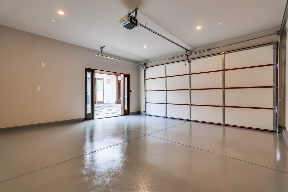Virtual tour photo 109 of 114 for 3521 Riviera Dr
