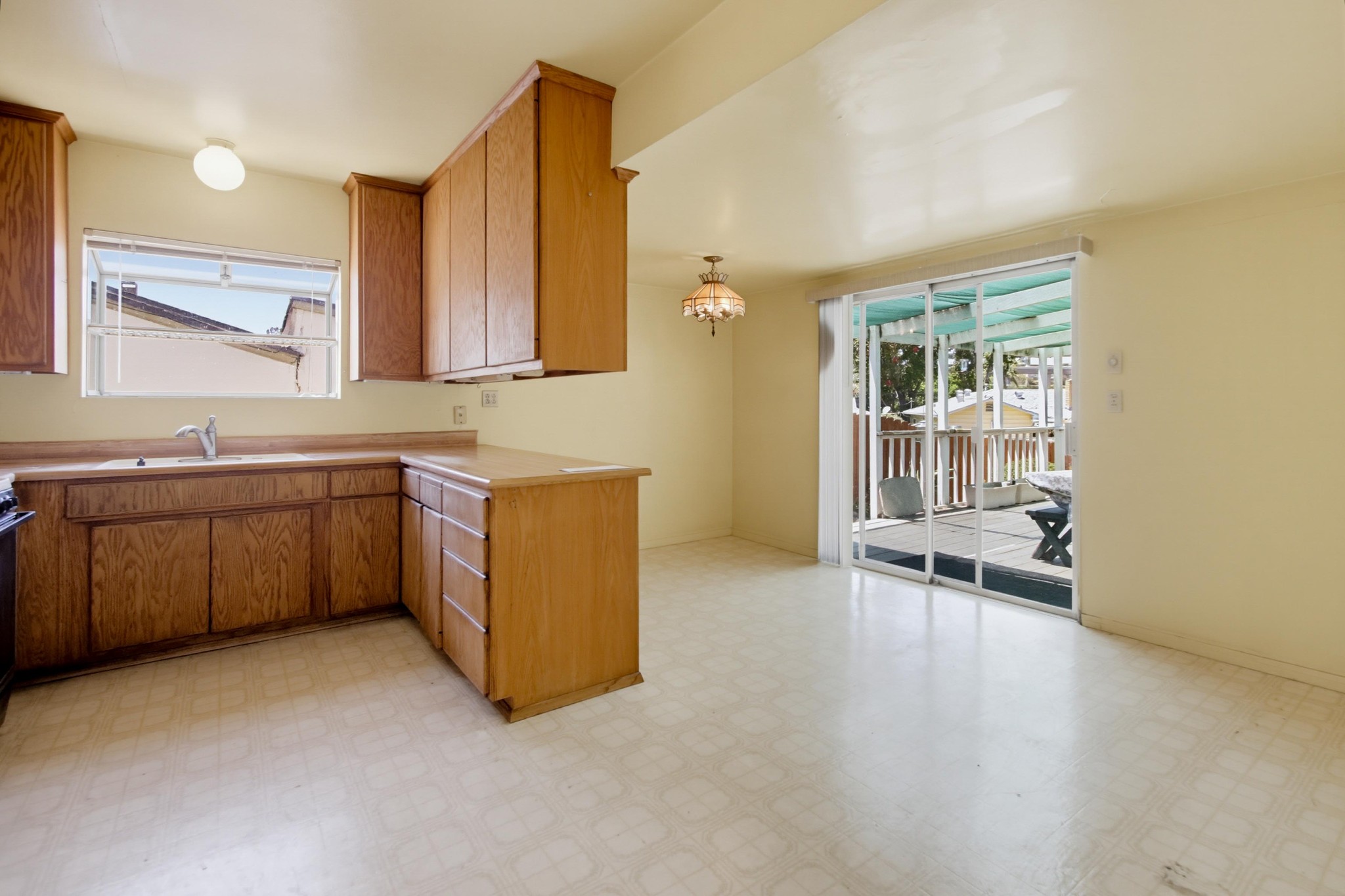 Virtual tour photo 11 of 41 for 3522 Foursome Dr