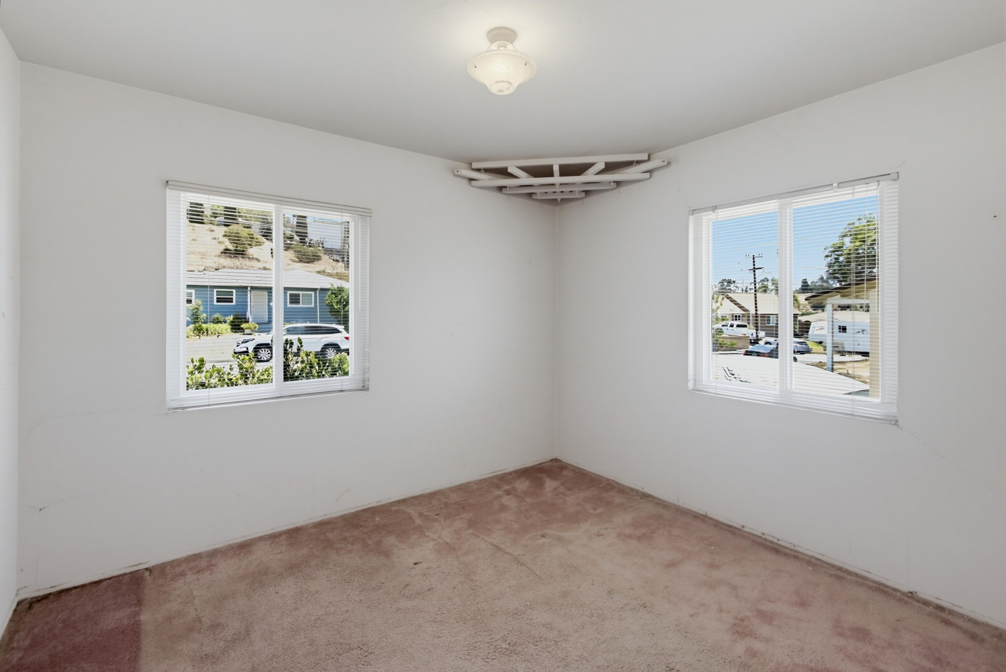 Virtual tour photo 21 of 41 for 3522 Foursome Dr