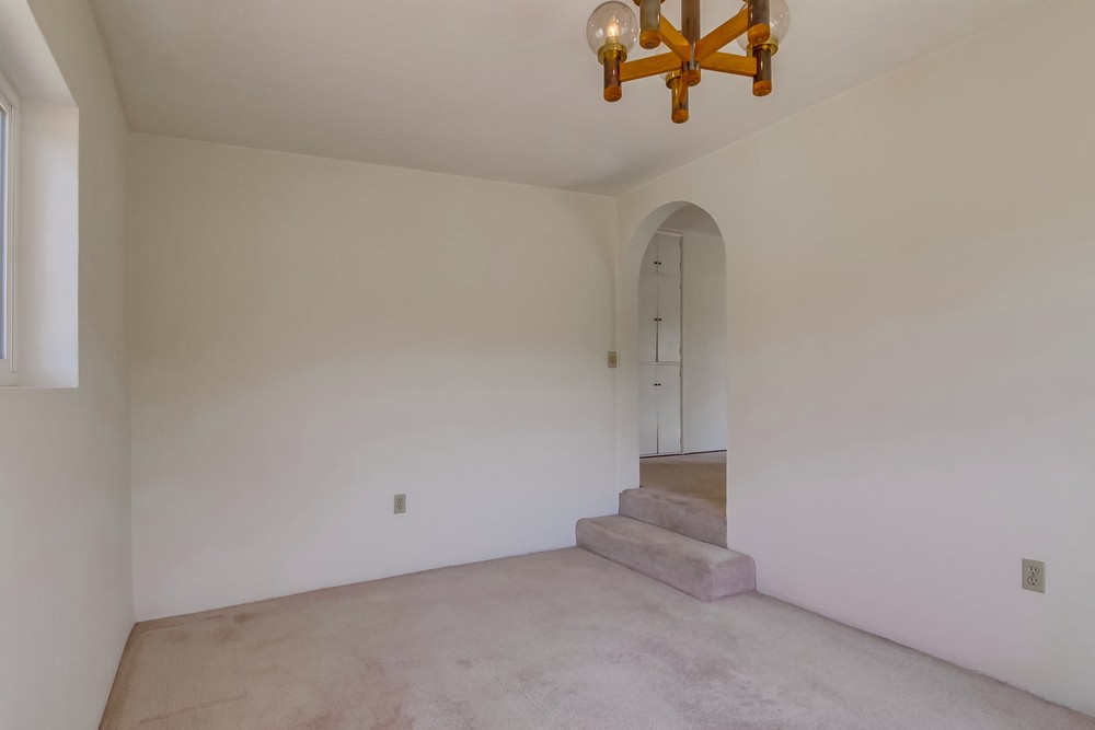 Virtual tour photo 17 of 47 for 3522 Poe St