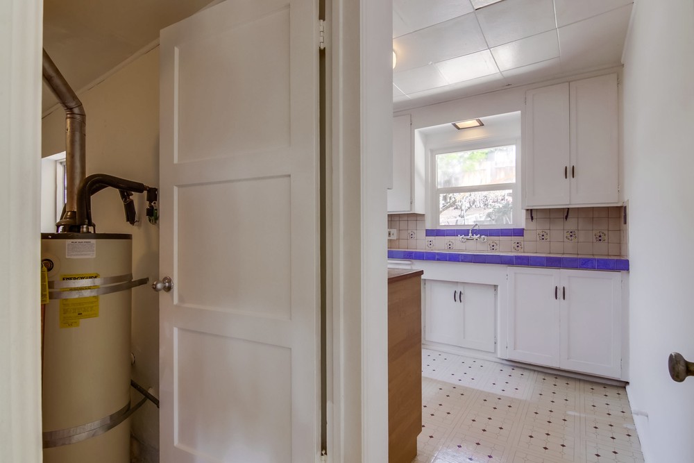 Virtual tour photo 18 of 47 for 3522 Poe St
