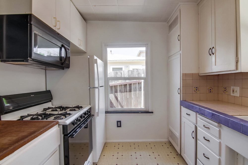 Virtual tour photo 22 of 47 for 3522 Poe St