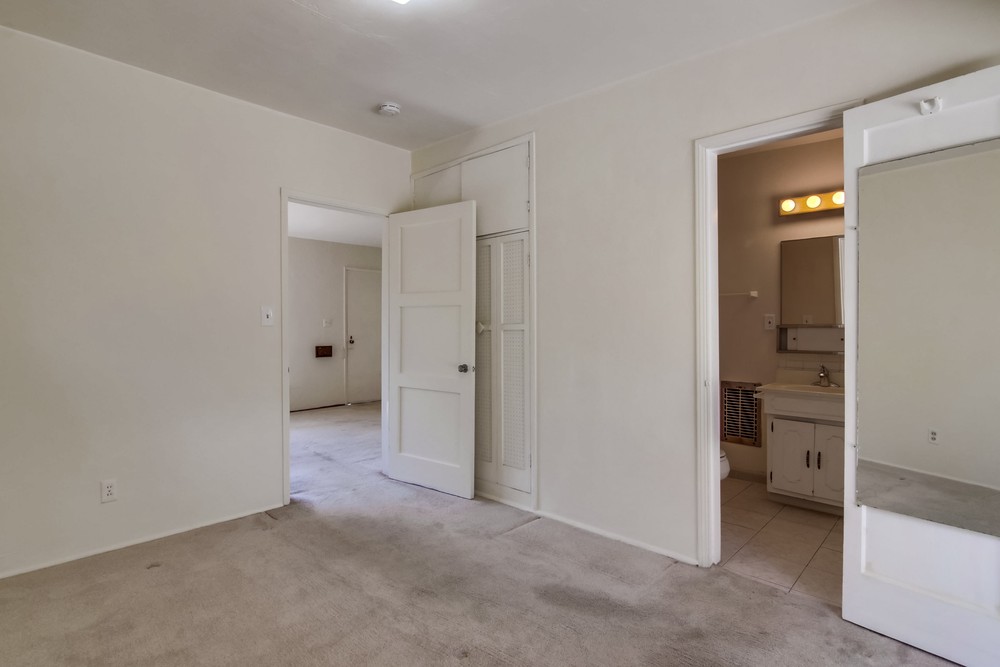 Virtual tour photo 30 of 47 for 3522 Poe St