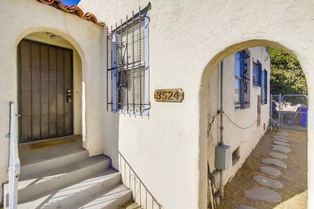 Virtual tour photo 9 of 39 for 3524 Ocean View Blvd