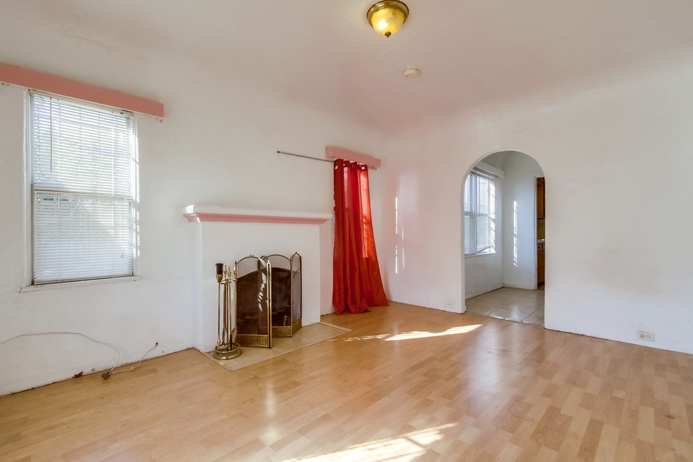 Virtual tour photo 11 of 39 for 3524 Ocean View Blvd