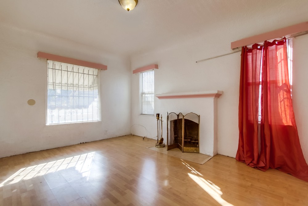 Virtual tour photo 12 of 39 for 3524 Ocean View Blvd