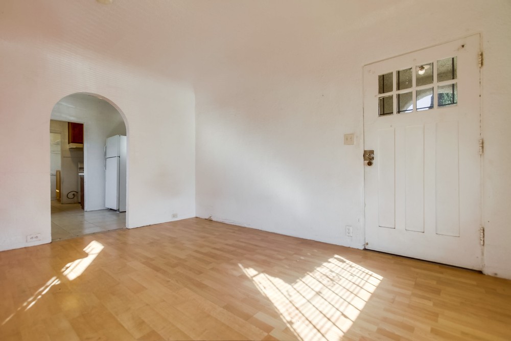 Virtual tour photo 14 of 39 for 3524 Ocean View Blvd