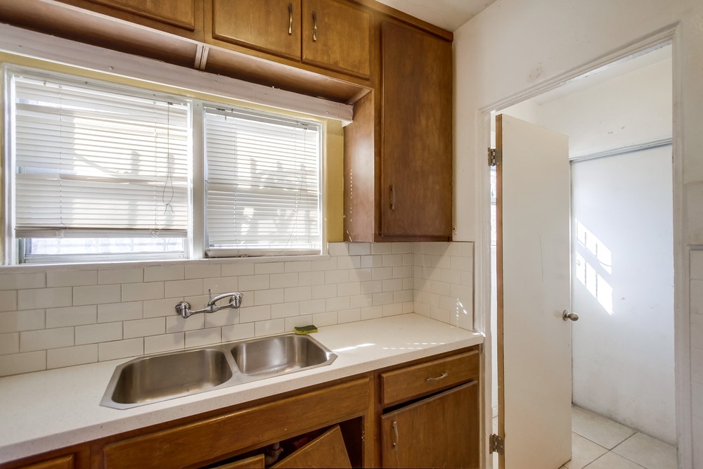 Virtual tour photo 17 of 39 for 3524 Ocean View Blvd