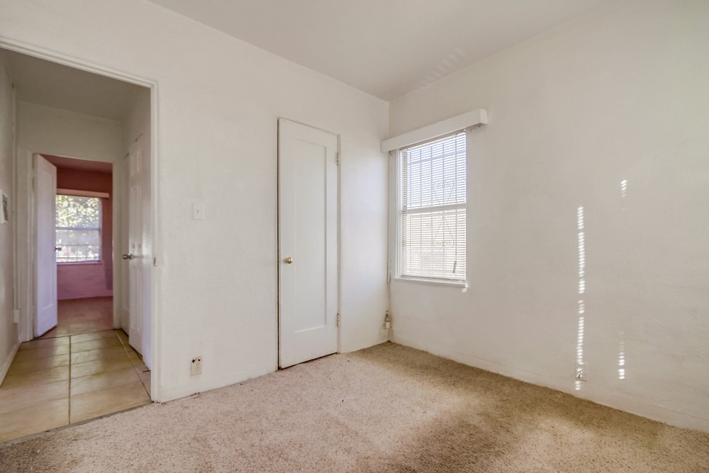 Virtual tour photo 23 of 39 for 3524 Ocean View Blvd