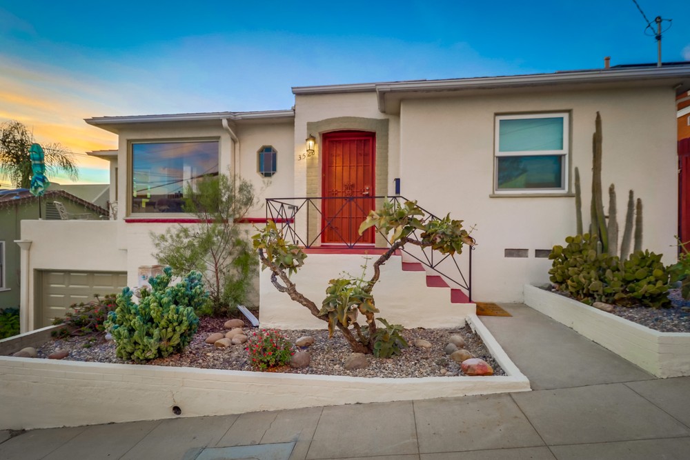 Virtual tour photo 9 of 104 for 3526 Crowell St