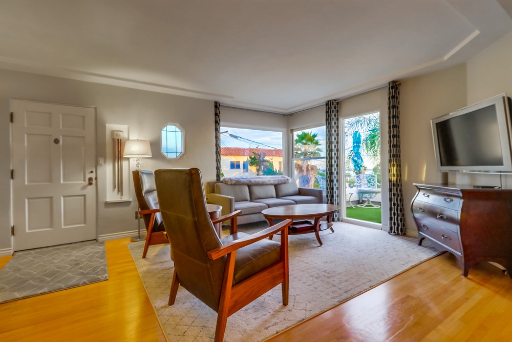Virtual tour photo 44 of 104 for 3526 Crowell St
