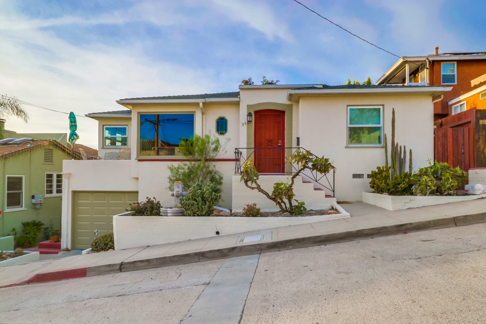 Virtual tour photo 80 of 104 for 3526 Crowell St