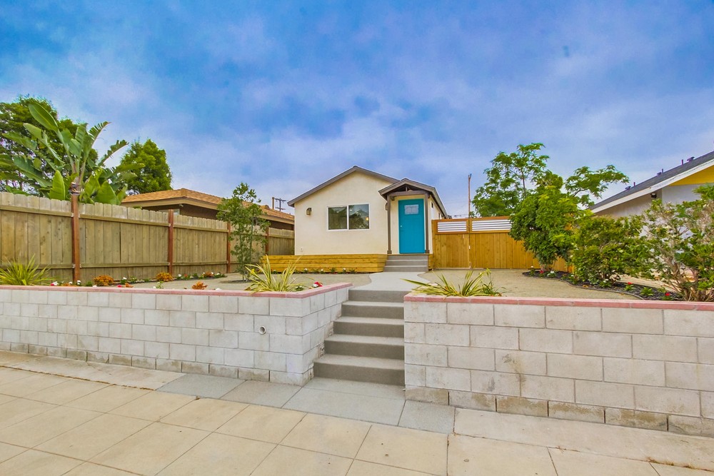 Virtual tour photo 1 of 39 for 3526 Nile St