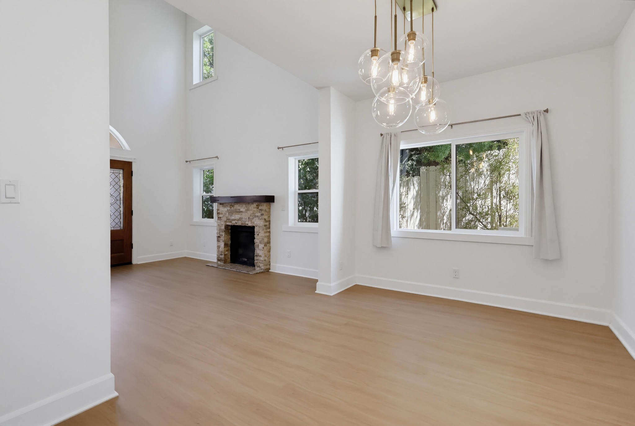 Virtual tour photo 16 of 97 for 3528 Mesquite Dr