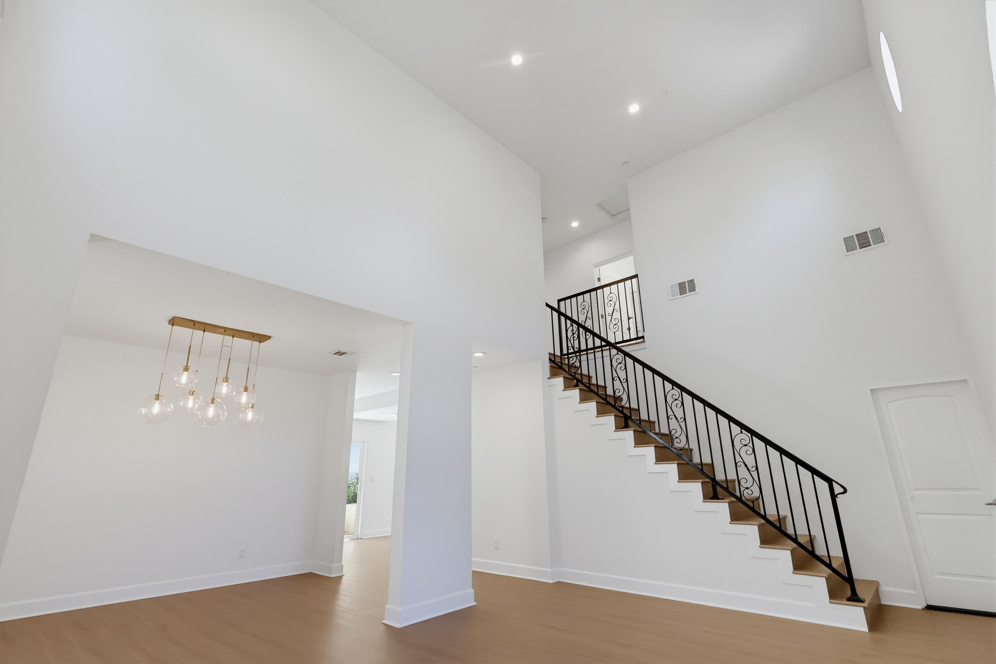 Virtual tour photo 21 of 97 for 3528 Mesquite Dr