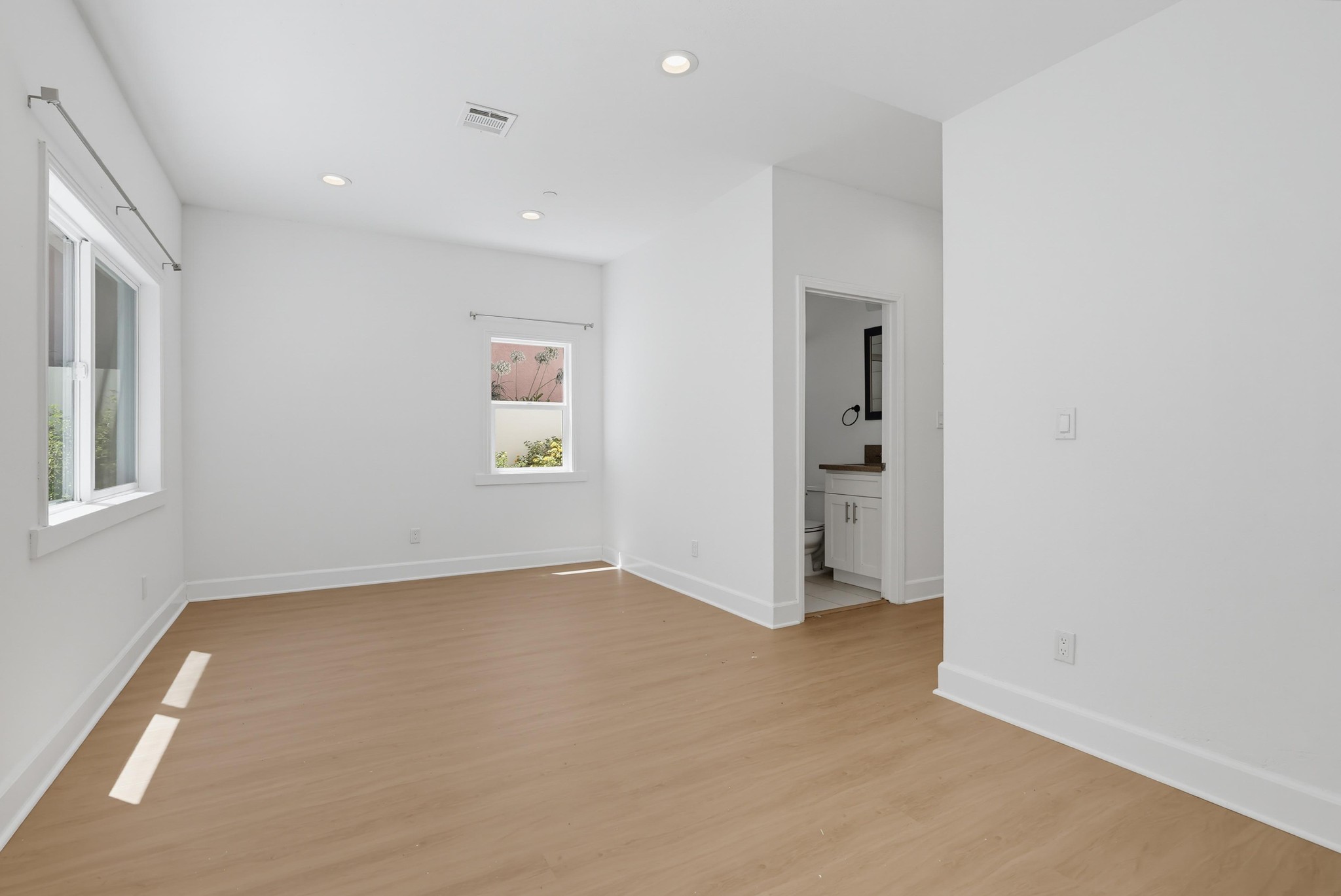 Virtual tour photo 24 of 97 for 3528 Mesquite Dr