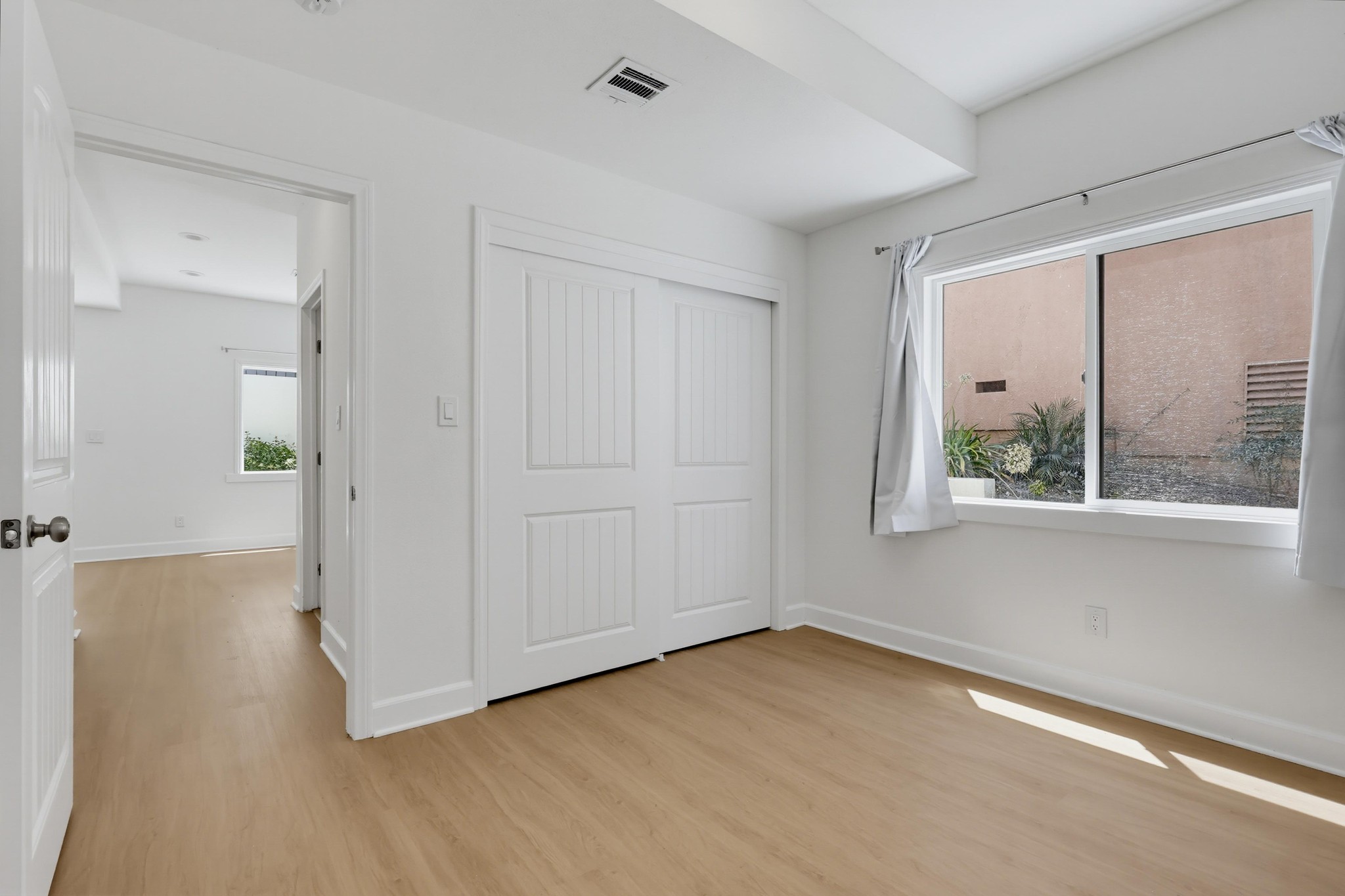 Virtual tour photo 76 of 97 for 3528 Mesquite Dr