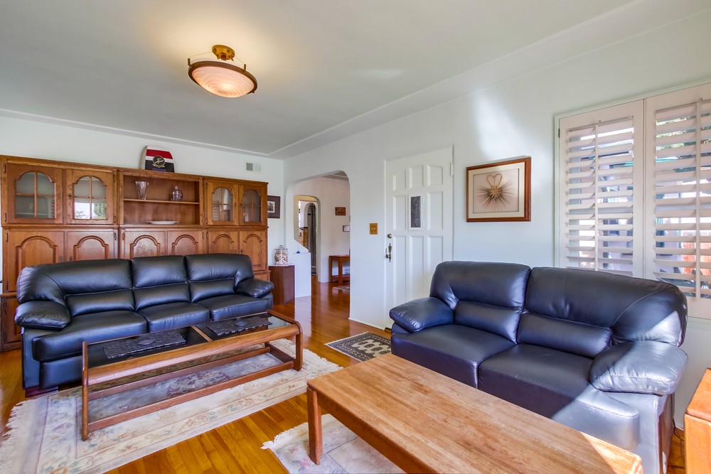 Virtual tour photo 9 of 46 for 3528 Yosemite St