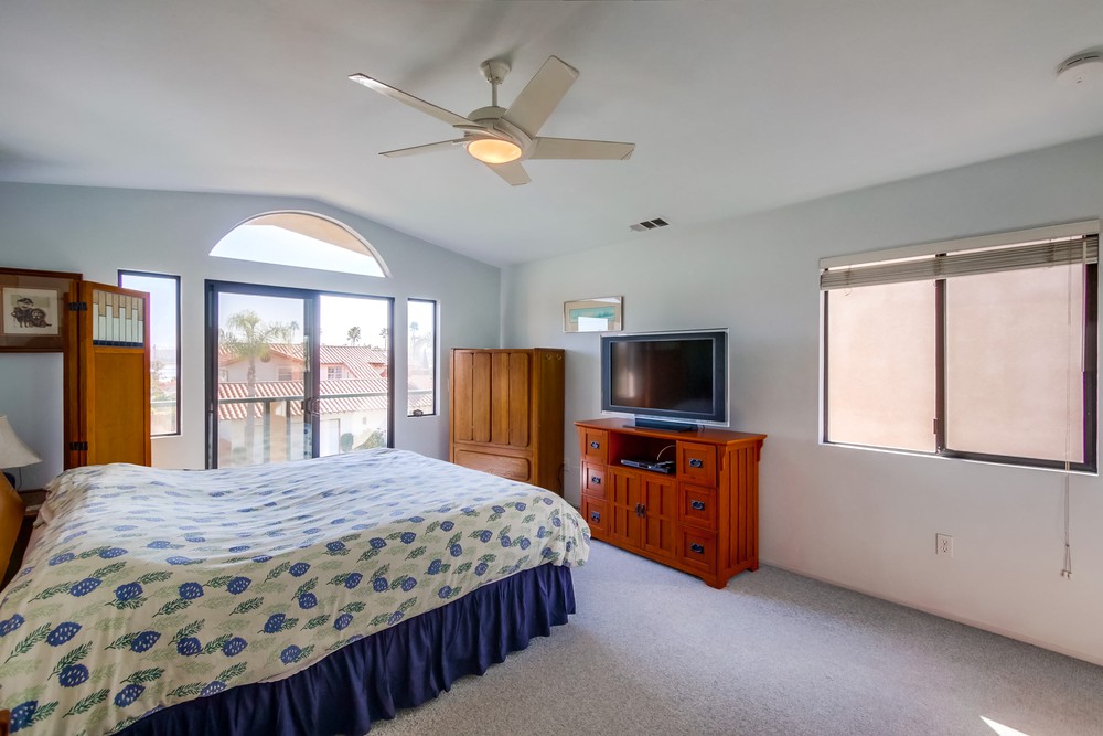 Virtual tour photo 20 of 46 for 3528 Yosemite St