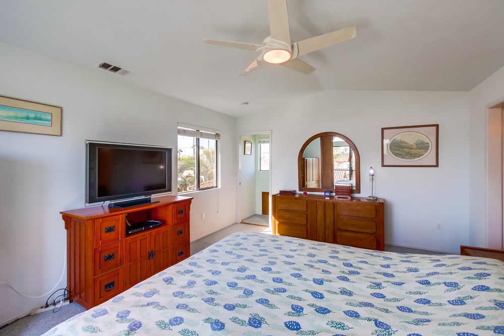 Virtual tour photo 22 of 46 for 3528 Yosemite St
