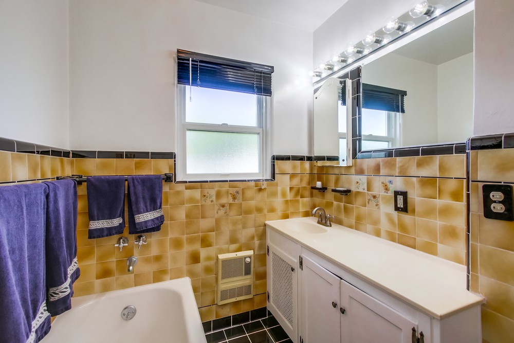 Virtual tour photo 38 of 46 for 3528 Yosemite St