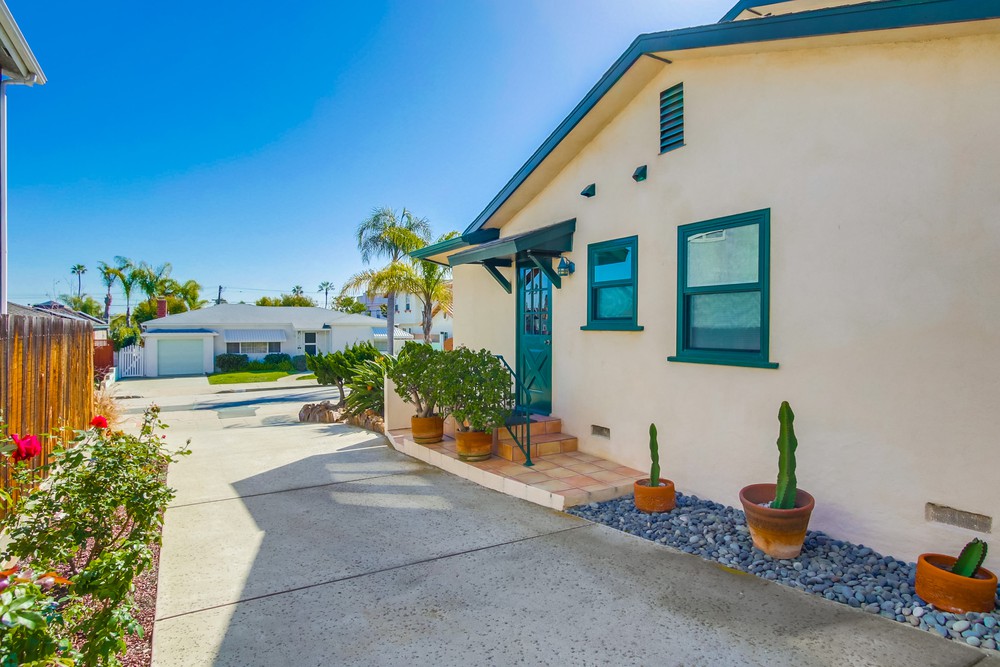 Virtual tour photo 47 of 46 for 3528 Yosemite St