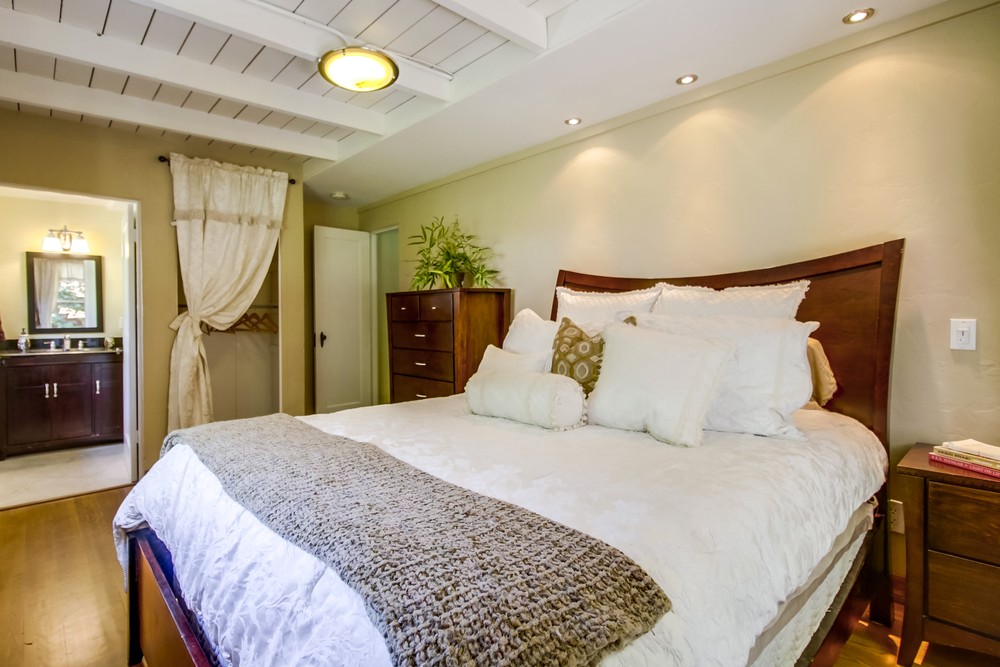 Virtual tour photo 38 of 64 for Ocean and Sunset Views in the Heart of San Diego