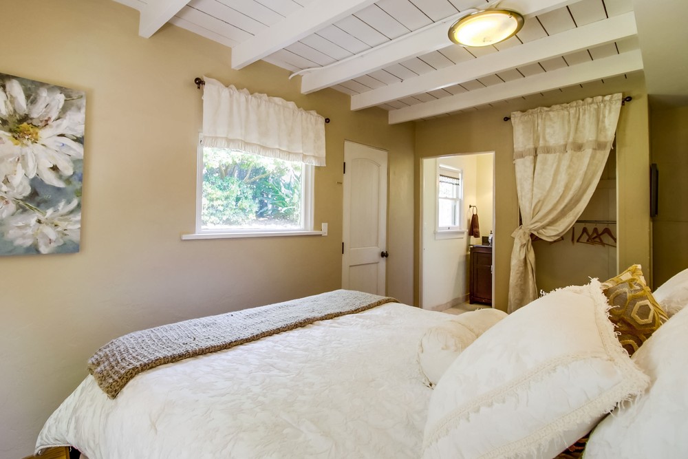 Virtual tour photo 39 of 64 for Ocean and Sunset Views in the Heart of San Diego