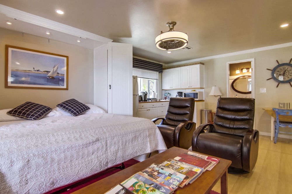 Virtual tour photo 9 of 53 for 3530 Ethan Allen Ave
