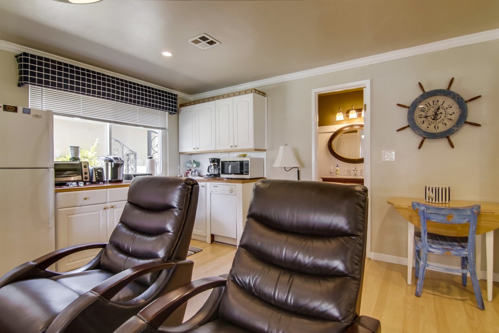 Virtual tour photo 19 of 53 for 3530 Ethan Allen Ave