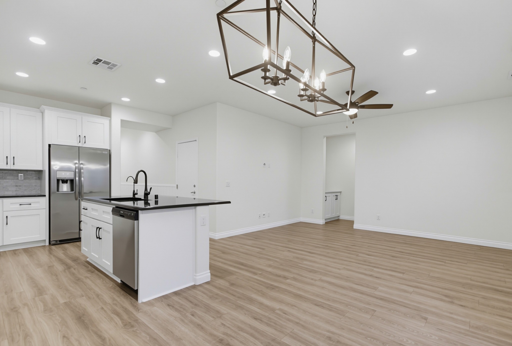 Virtual tour photo 18 of 65 for 35309 Kinsky Wy