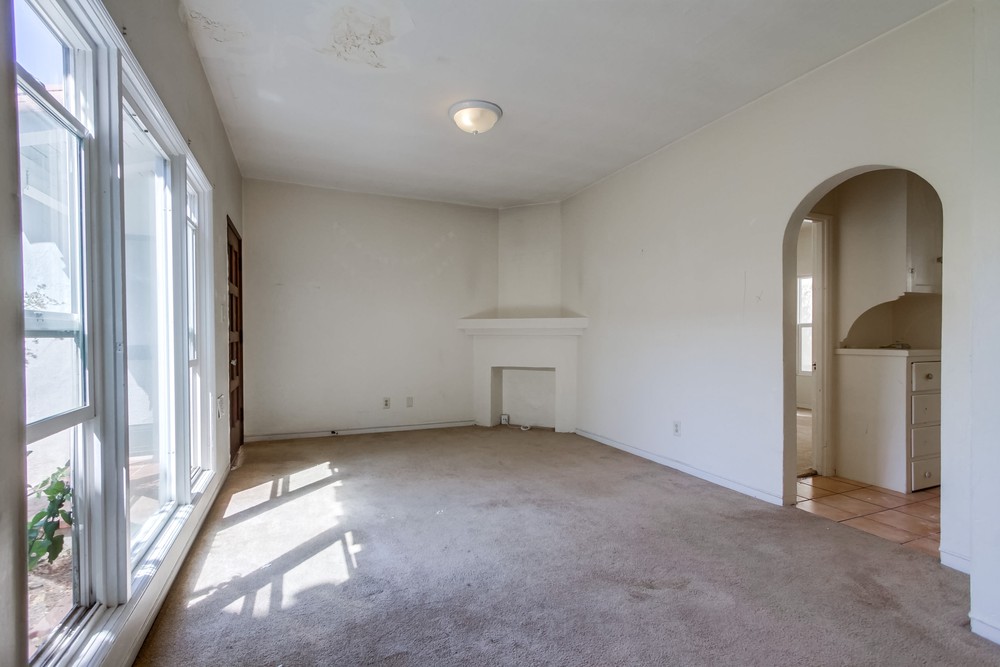 Virtual tour photo 7 of 43 for 3531 1st Ave