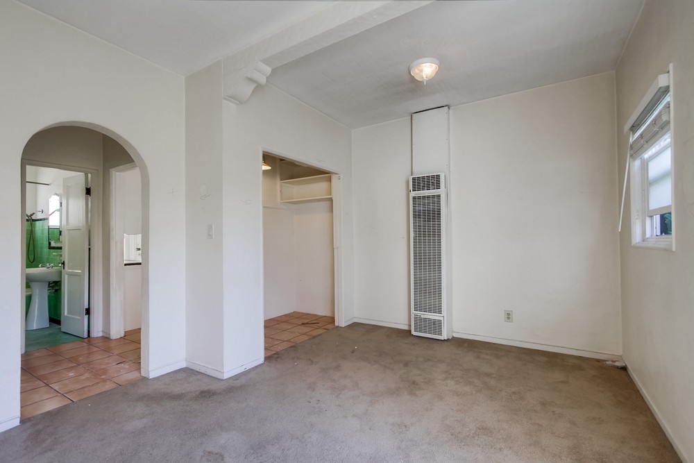 Virtual tour photo 9 of 43 for 3531 1st Ave
