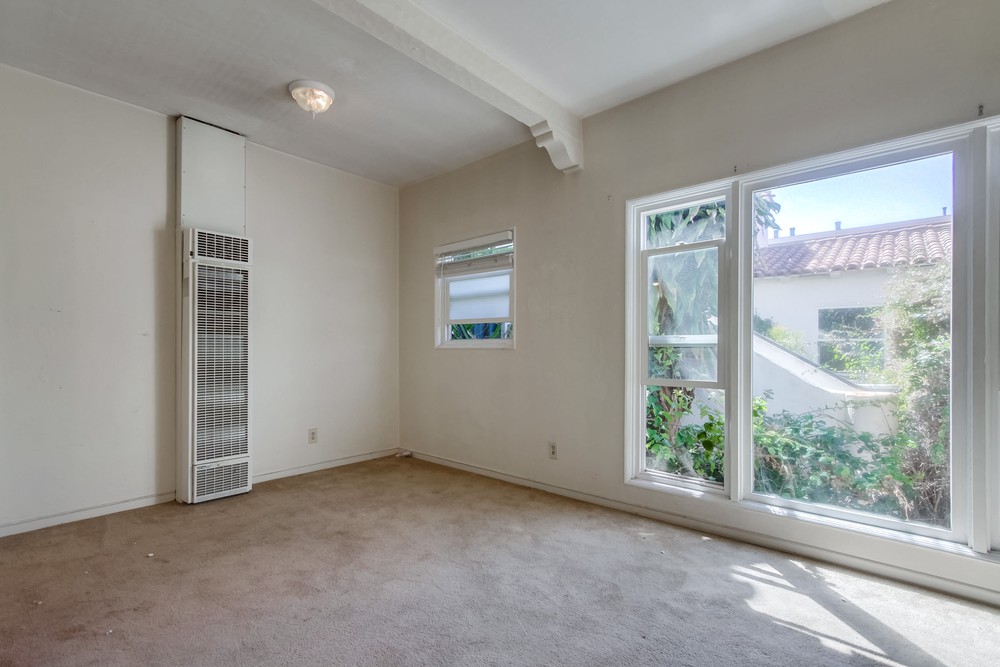 Virtual tour photo 10 of 43 for 3531 1st Ave