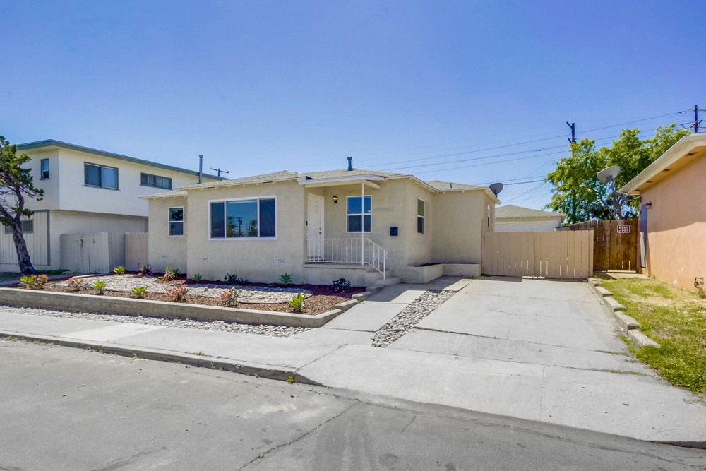 Virtual tour photo 1 of 42 for 3532 College Ave