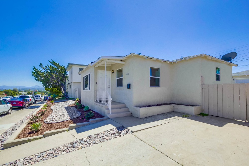 Virtual tour photo 6 of 42 for 3532 College Ave