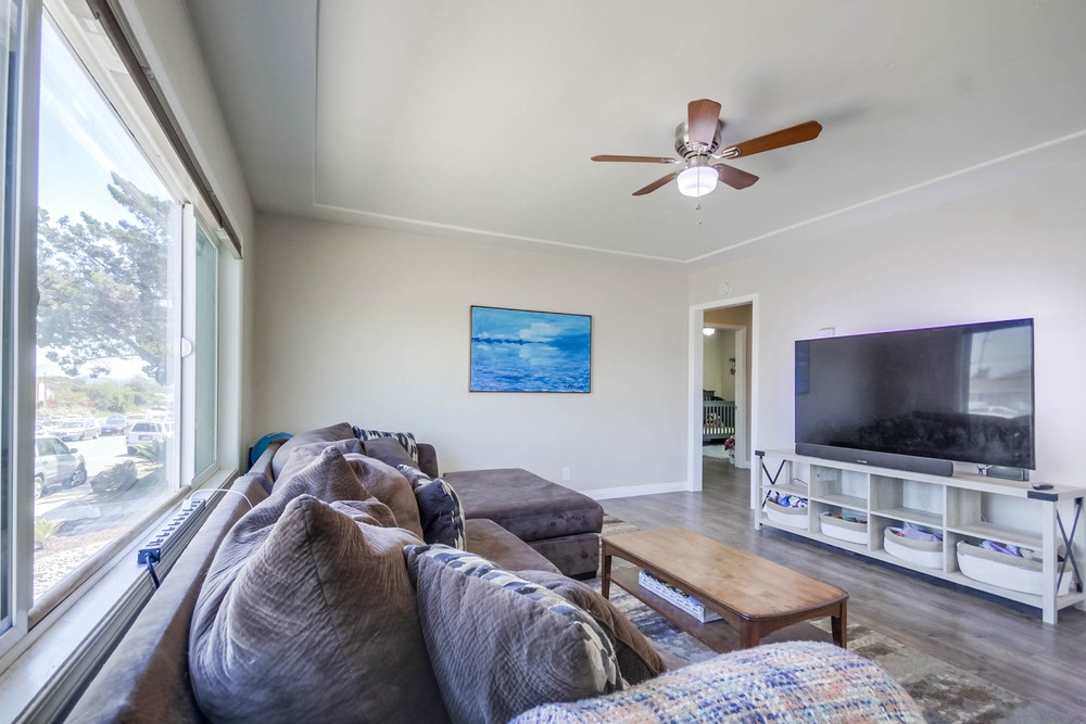 Virtual tour photo 7 of 42 for 3532 College Ave