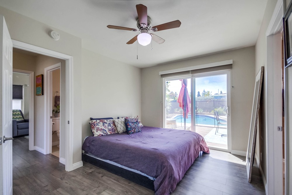 Virtual tour photo 20 of 42 for 3532 College Ave