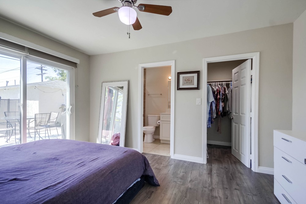 Virtual tour photo 22 of 42 for 3532 College Ave