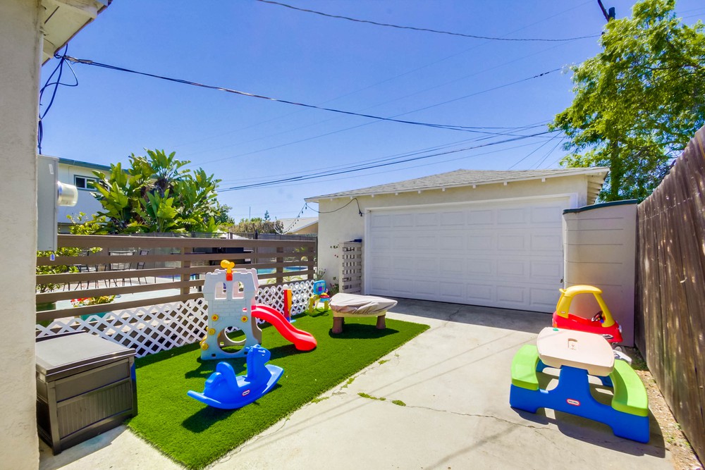 Virtual tour photo 35 of 42 for 3532 College Ave