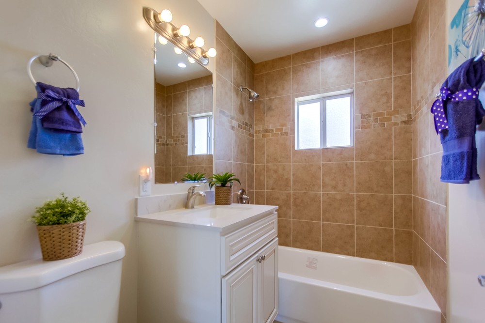 Virtual tour photo 27 of 35 for 3532 College Ave