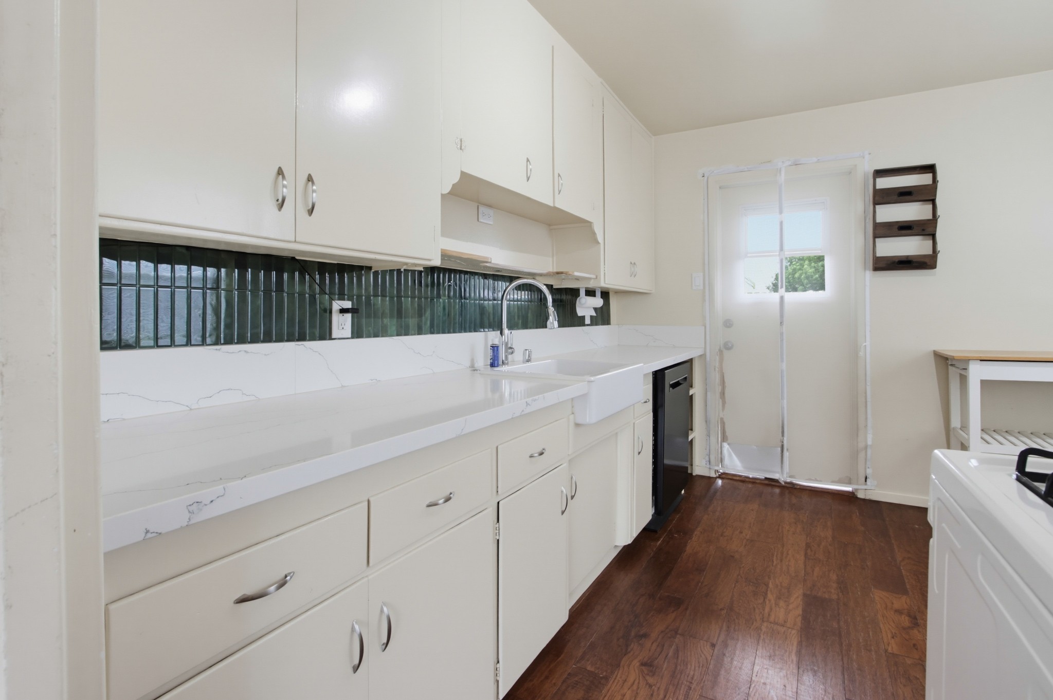 Virtual tour photo 11 of 33 for 3533 Clairemont Mesa Blvd