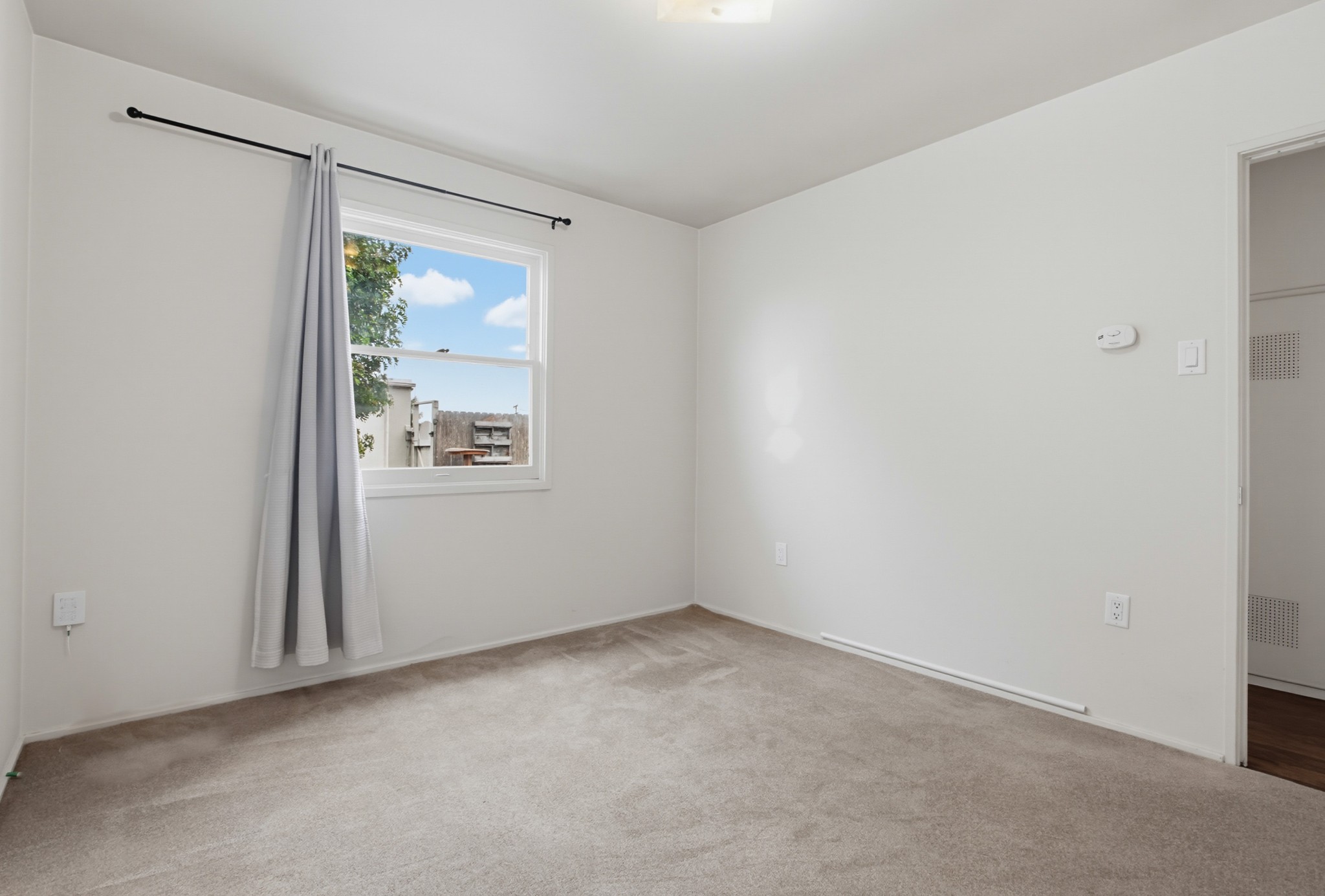 Virtual tour photo 21 of 33 for 3533 Clairemont Mesa Blvd