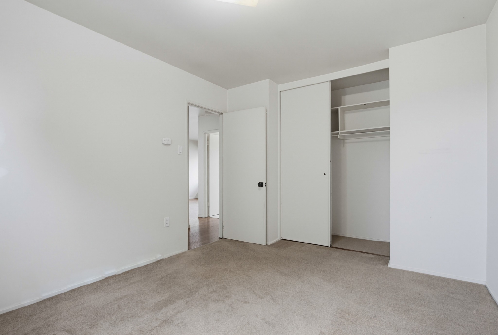 Virtual tour photo 22 of 33 for 3533 Clairemont Mesa Blvd